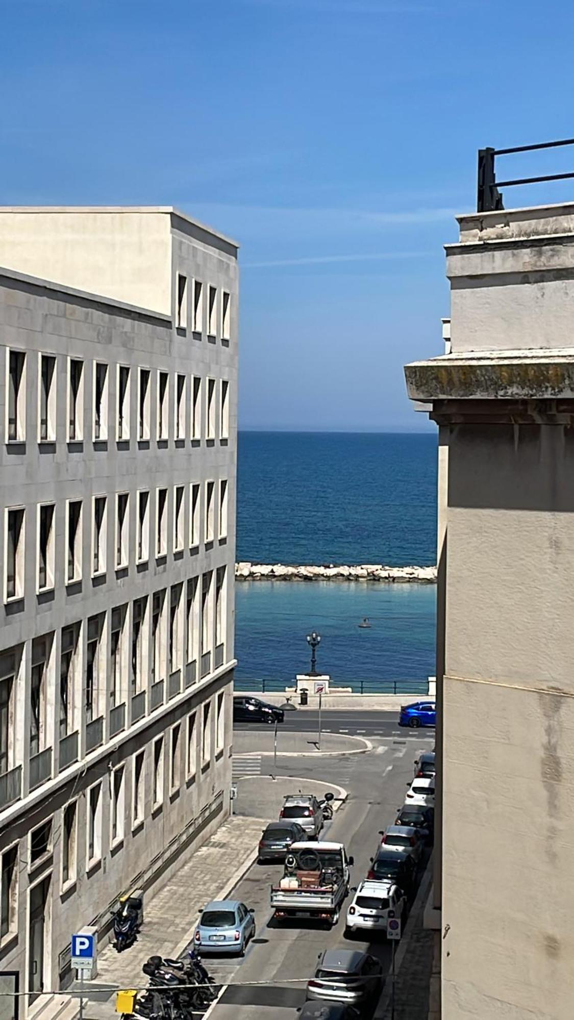 Apartamento Casa Bonaive, Ampio Trilocale Vista Mare Bari Exterior foto