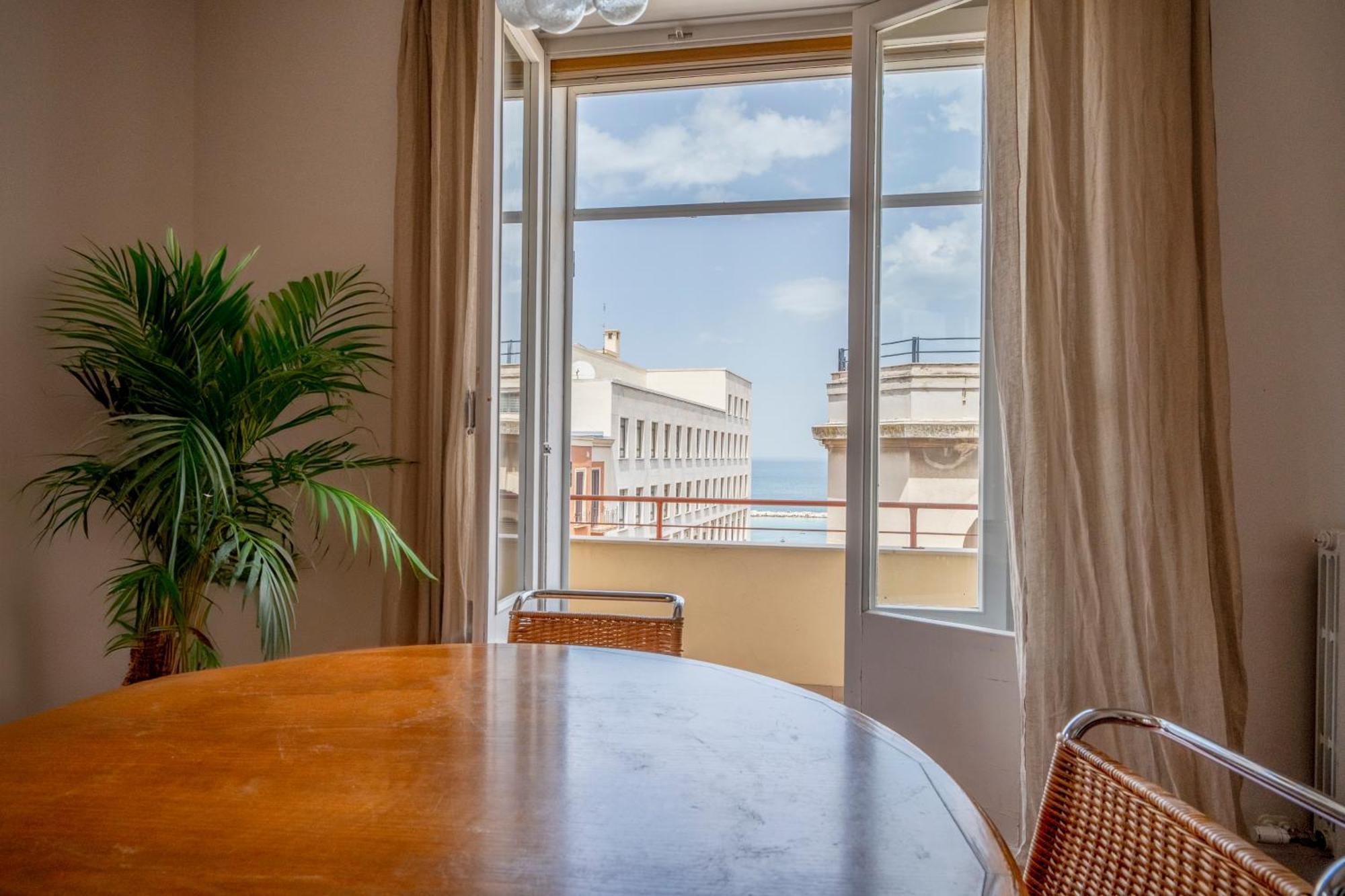 Apartamento Casa Bonaive, Ampio Trilocale Vista Mare Bari Exterior foto