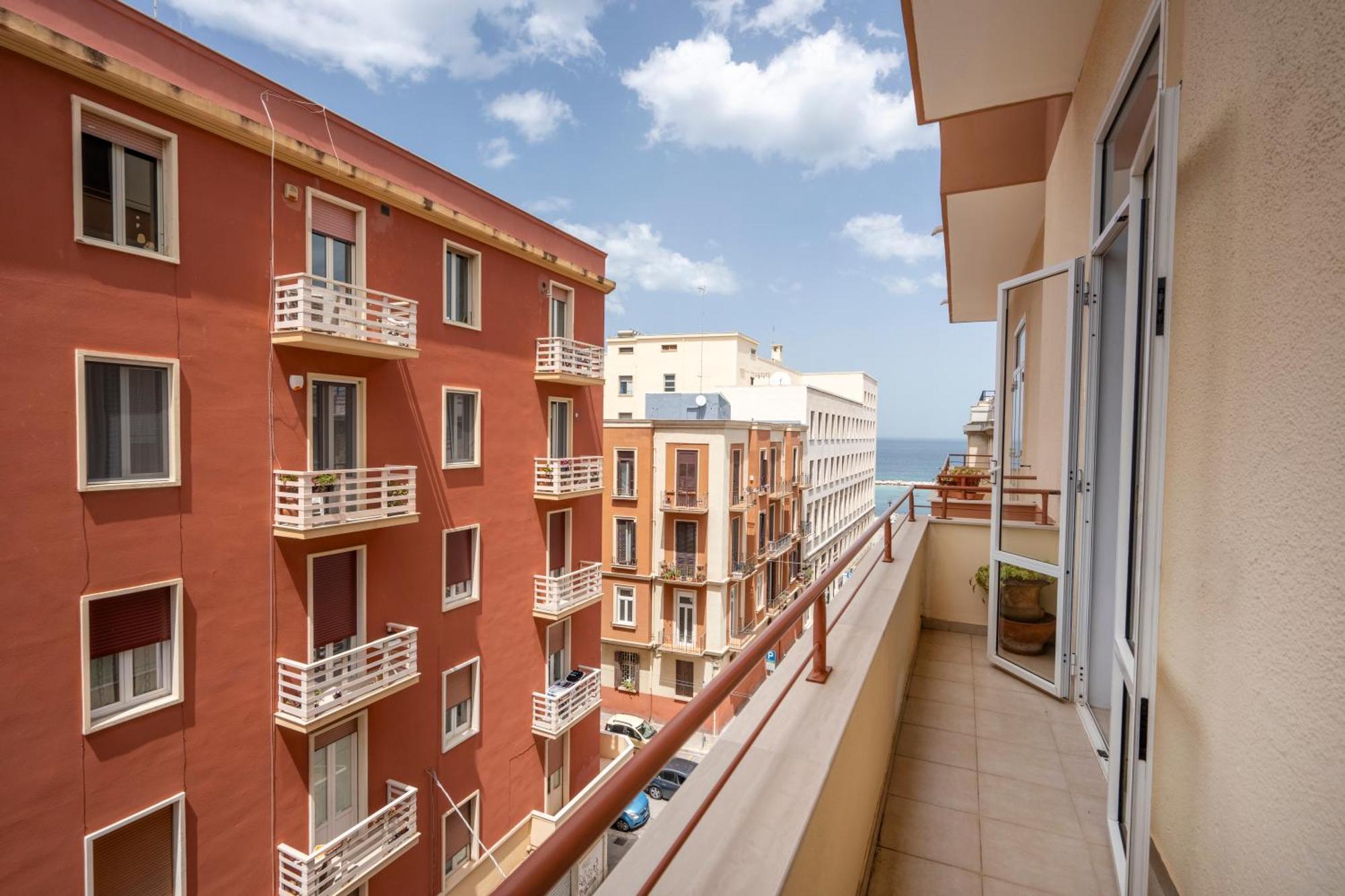 Apartamento Casa Bonaive, Ampio Trilocale Vista Mare Bari Exterior foto