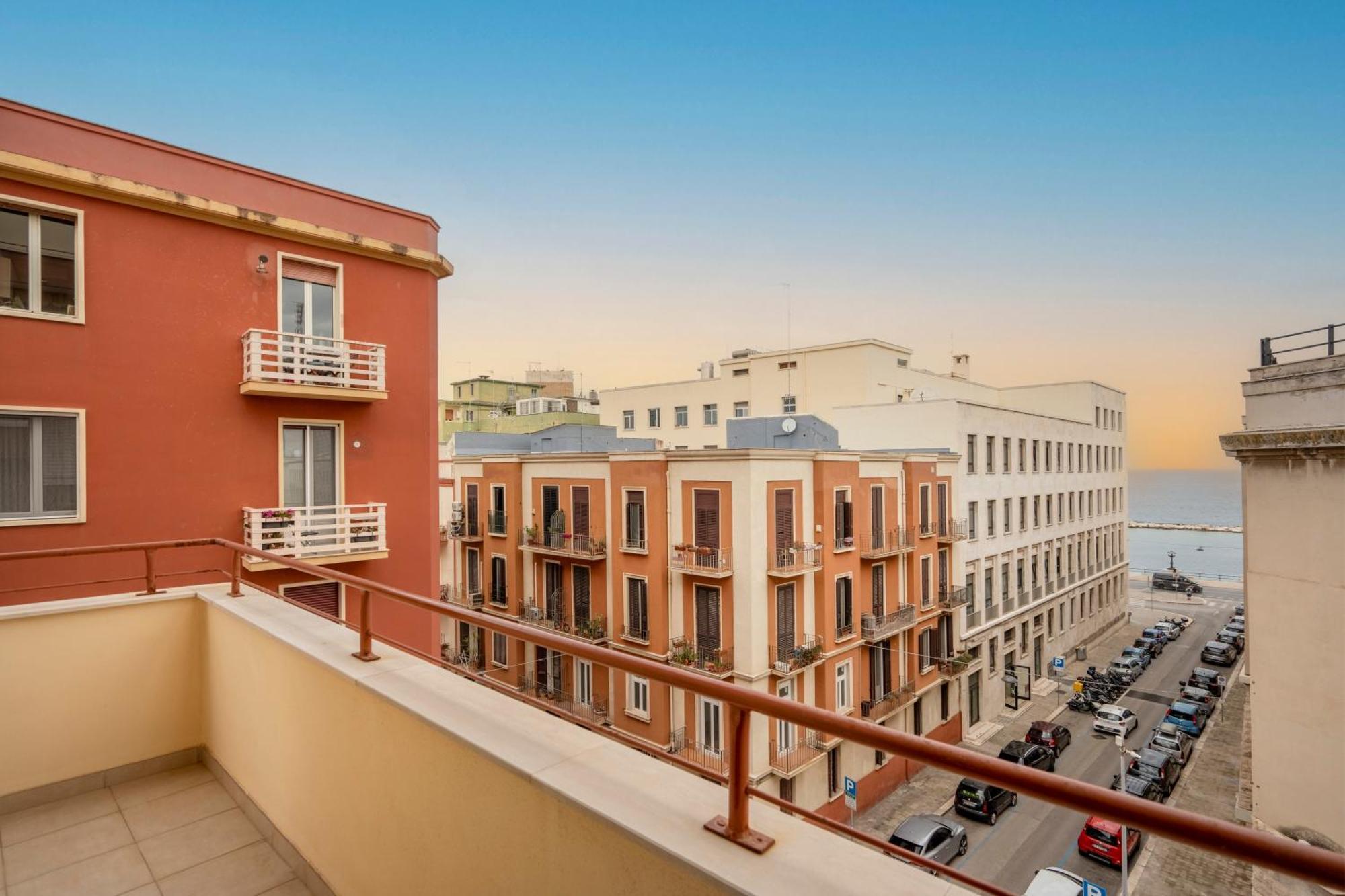 Apartamento Casa Bonaive, Ampio Trilocale Vista Mare Bari Exterior foto